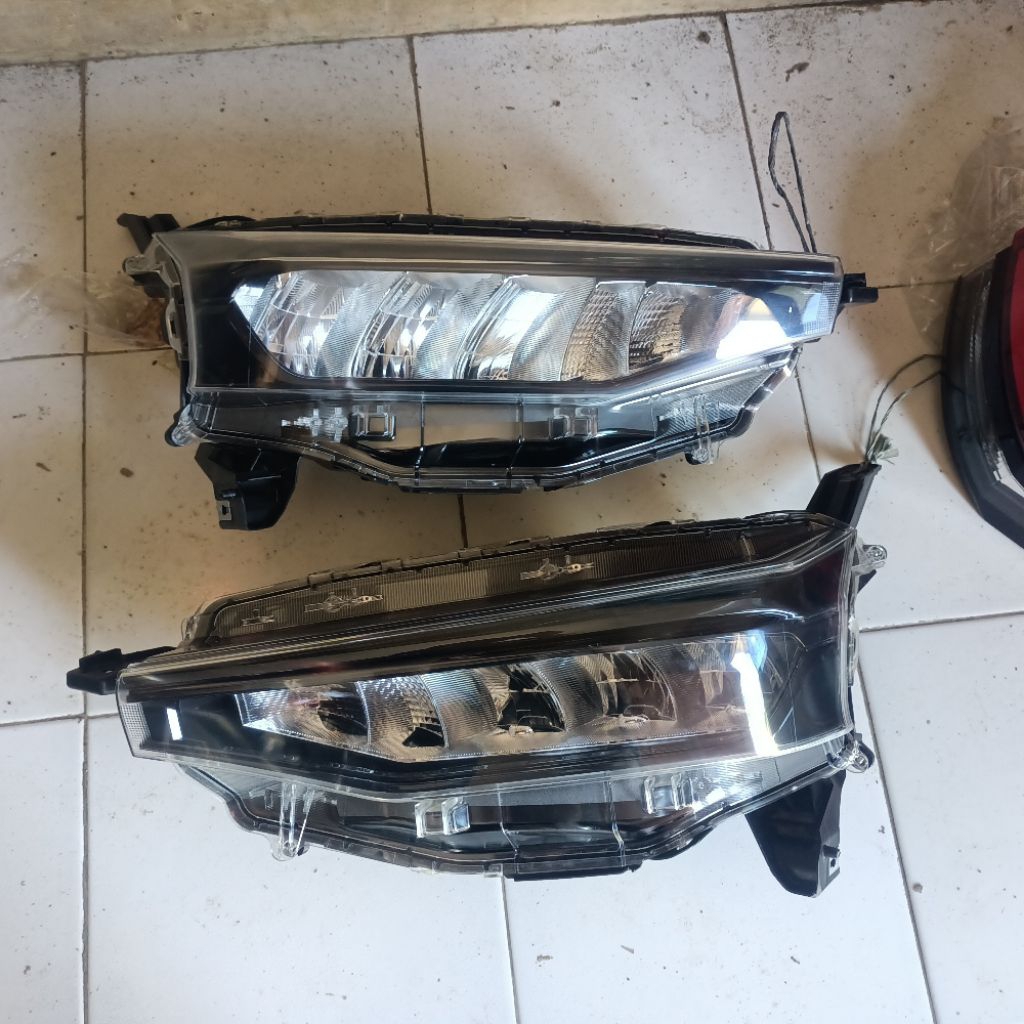 Headlamp Lampu Depan Xenia 2022 2023 2024 2025