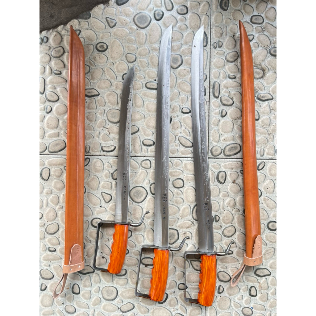 PISAU POTONG HEWAN KURBAN