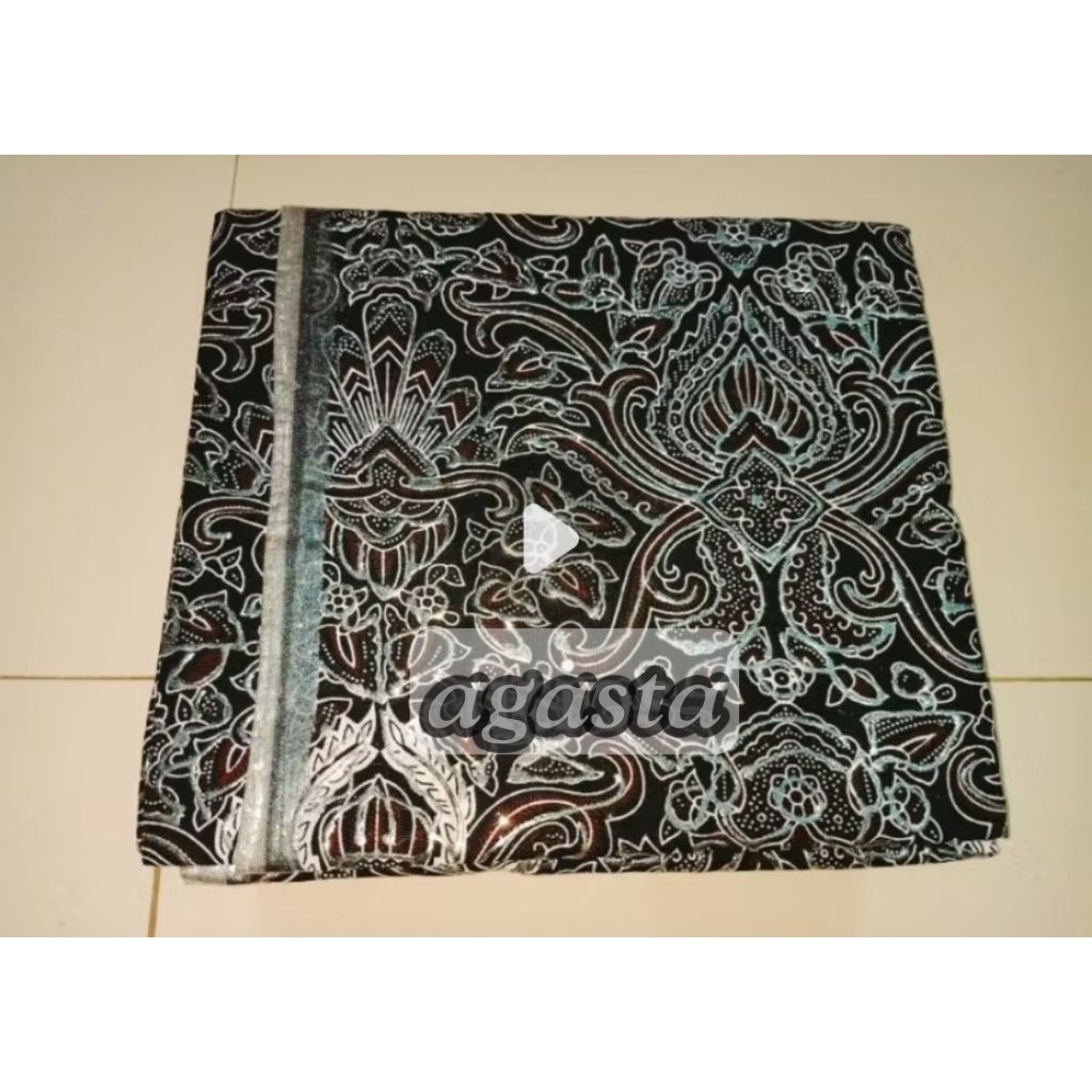 JARIK PRADA LEMBARAN PISANG BALI HITAM 215×115CM