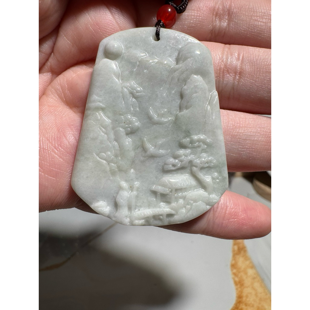 Liontin Giok Putih Shanshui