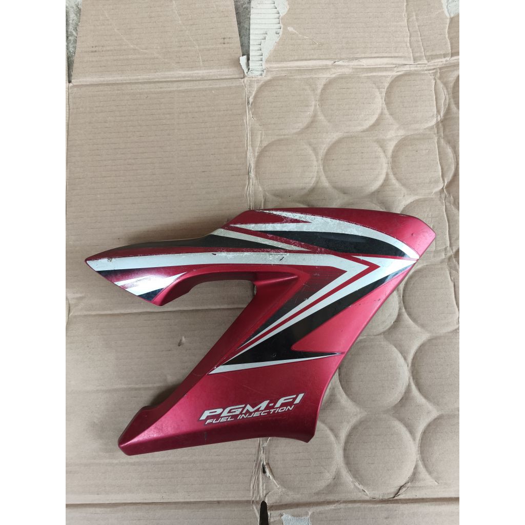 Cover Tangki Kupingan Tangki CB150R Old Original (kanan)