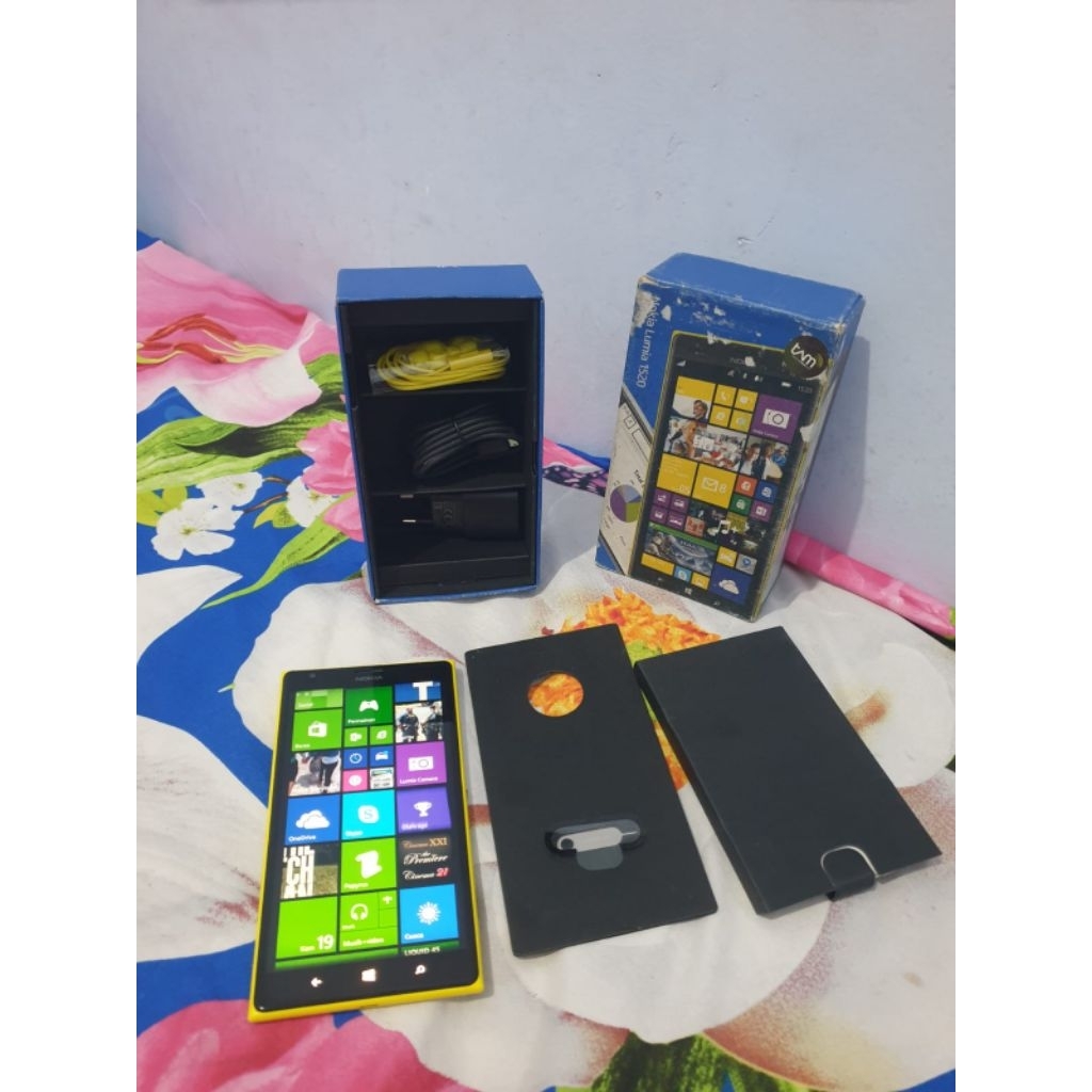 Nokia Lumia 1520 yellow original