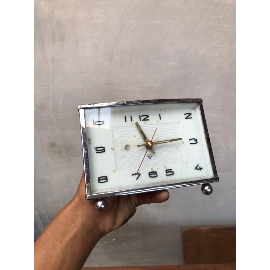 Jam weker Vintage jadul