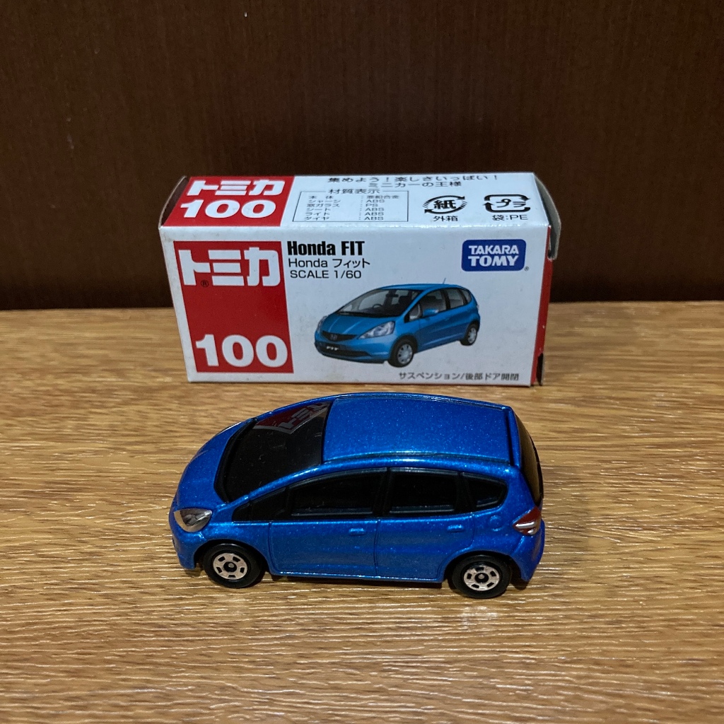 TOMICA Regular 100 Honda Fit Jazz Hatchback Hatch Back 2008 Diecast Reg Mobilan Mainan Takara Tomy