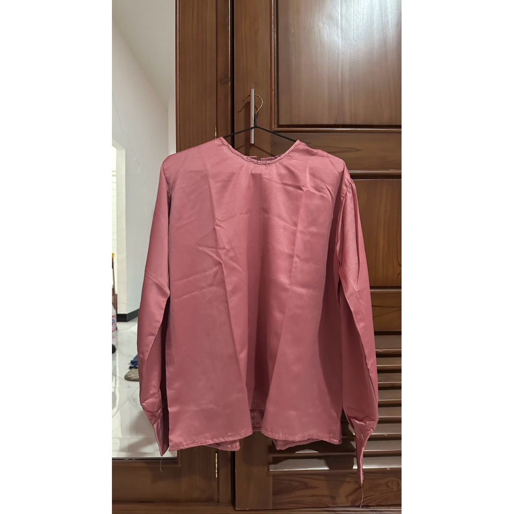 Preloved One Set Dress Pink Bridesmaid Satin Rok Duyung