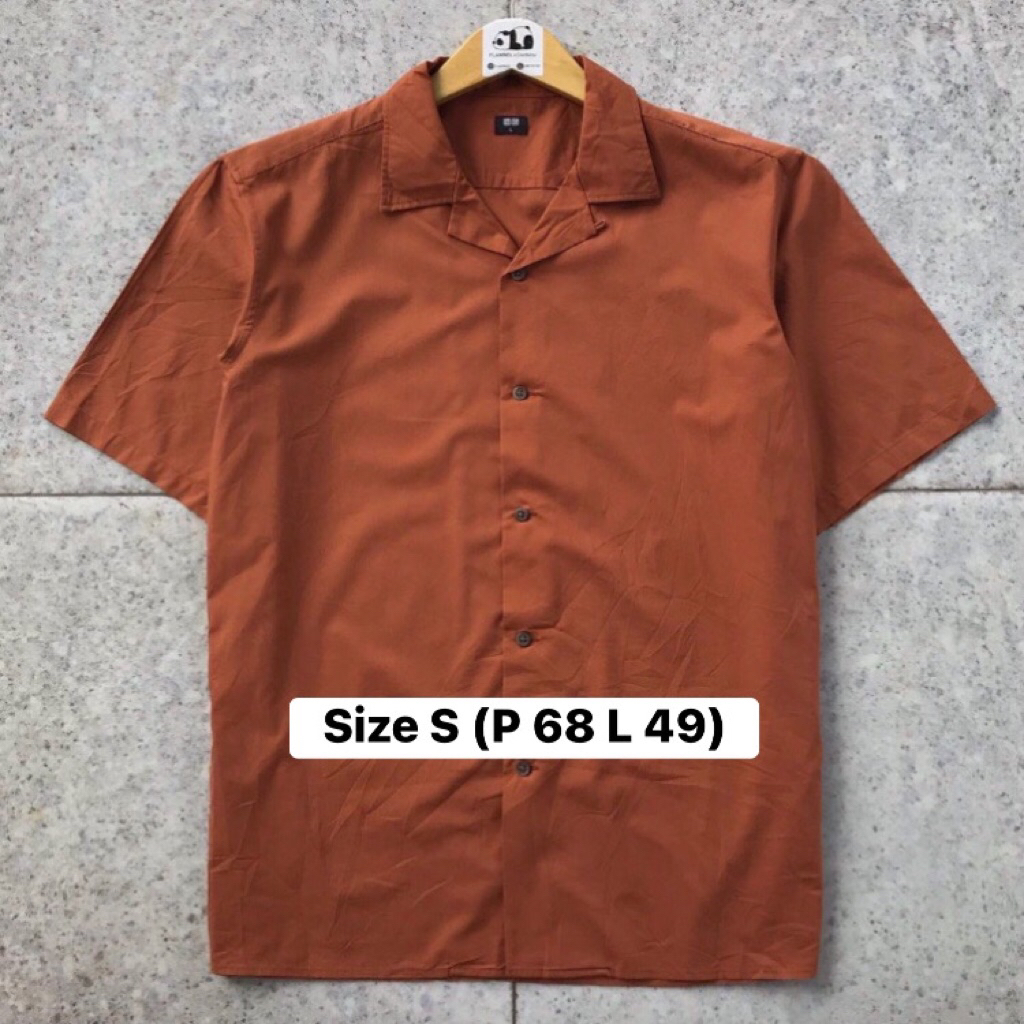 Kemeja Uniqlo Open Collar
