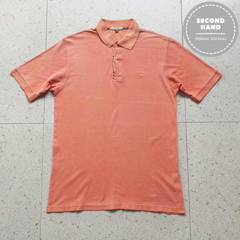 Baju Kaos Polo Burb3rry / Size L - LD 54 cm / (Pernah Pakai)
