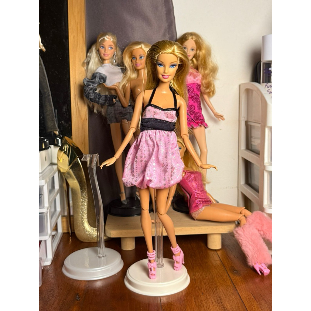 Barbie Fashionista Pivotal