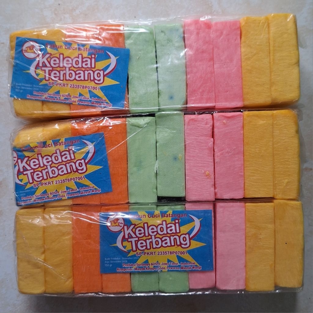 PELOK sabun warna-warni