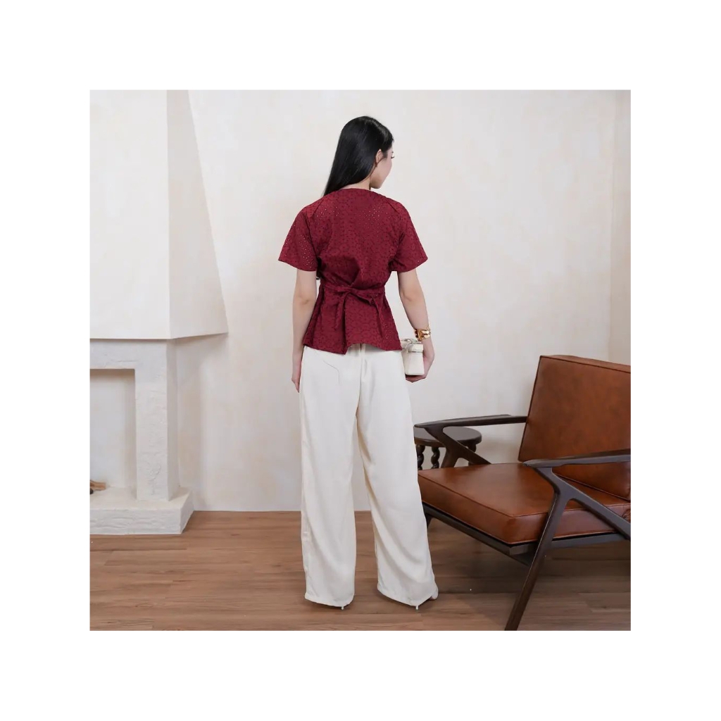 Kebaya Kutu Baru Gina Katun Bolong