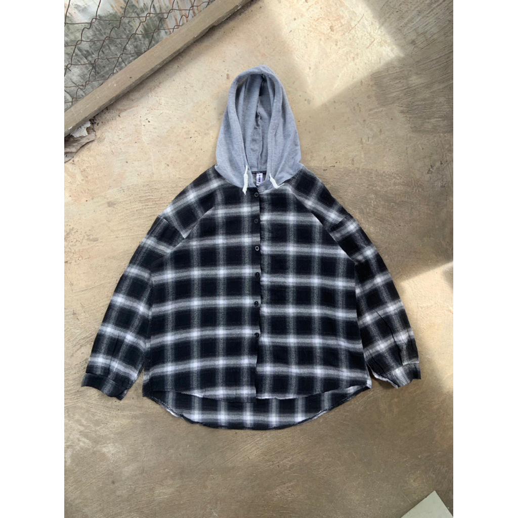 kemeja hoodie Veterano