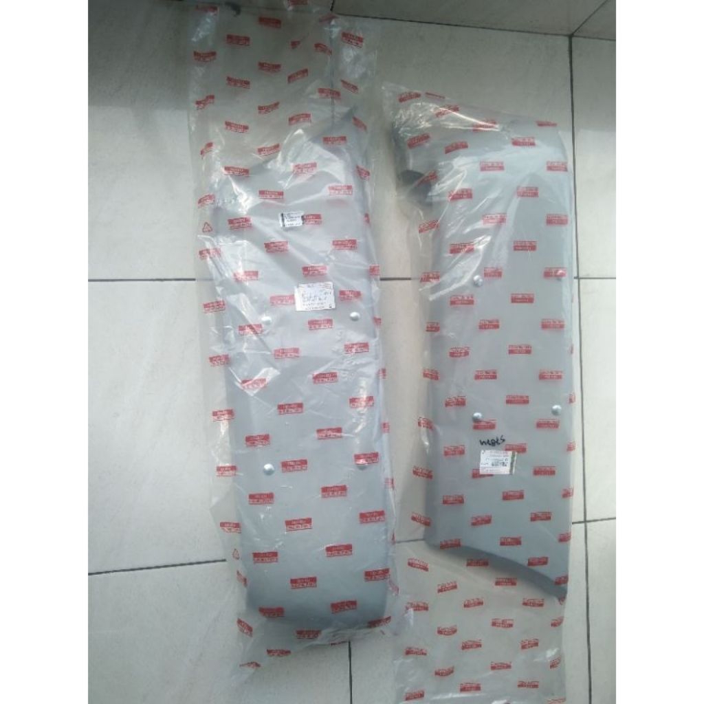 tan duk bemper belakang/kupingan bumper panther kotak original