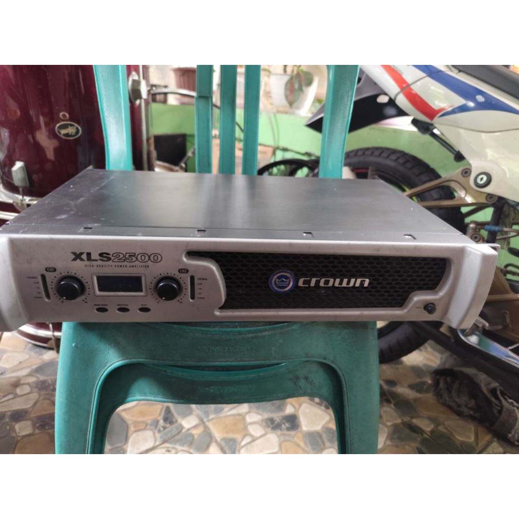 power ampli crown xls 2500 bekas