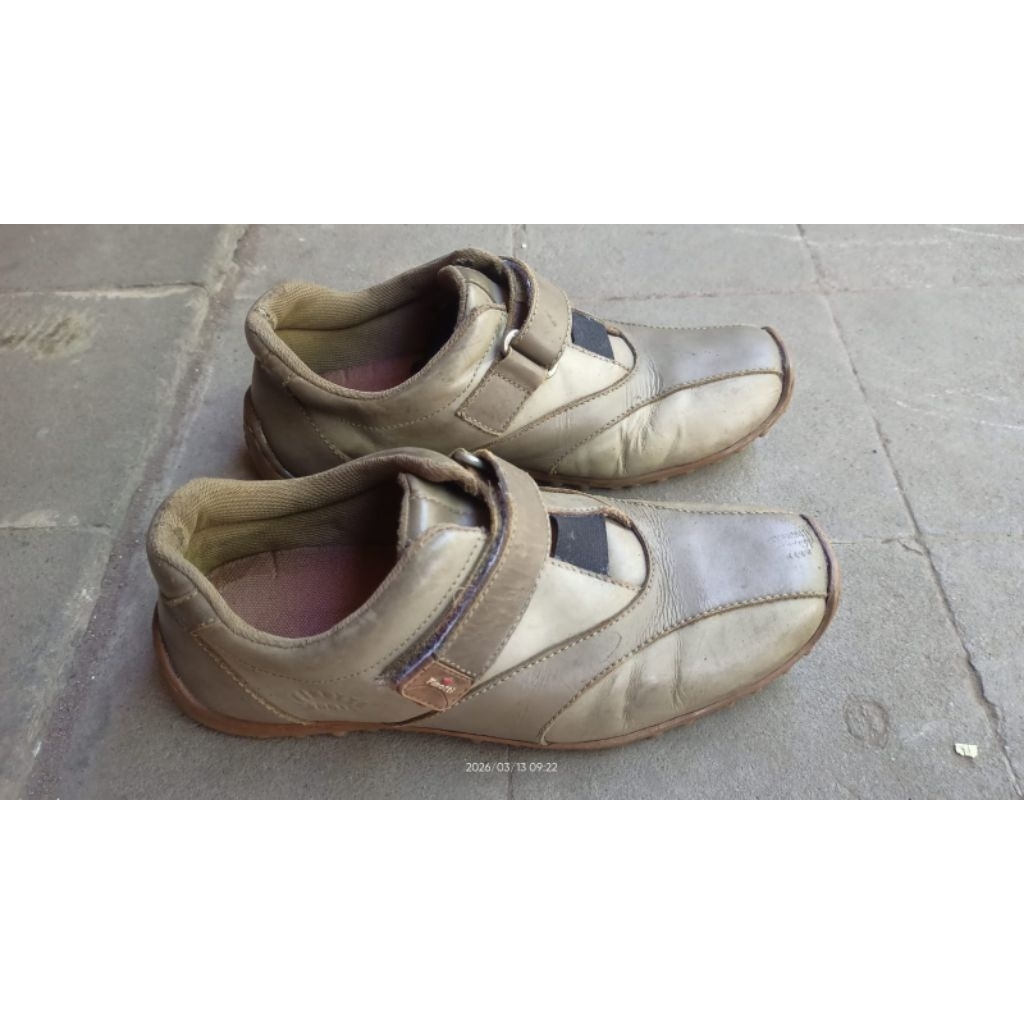 sepatu santai kulit finotti 42 second