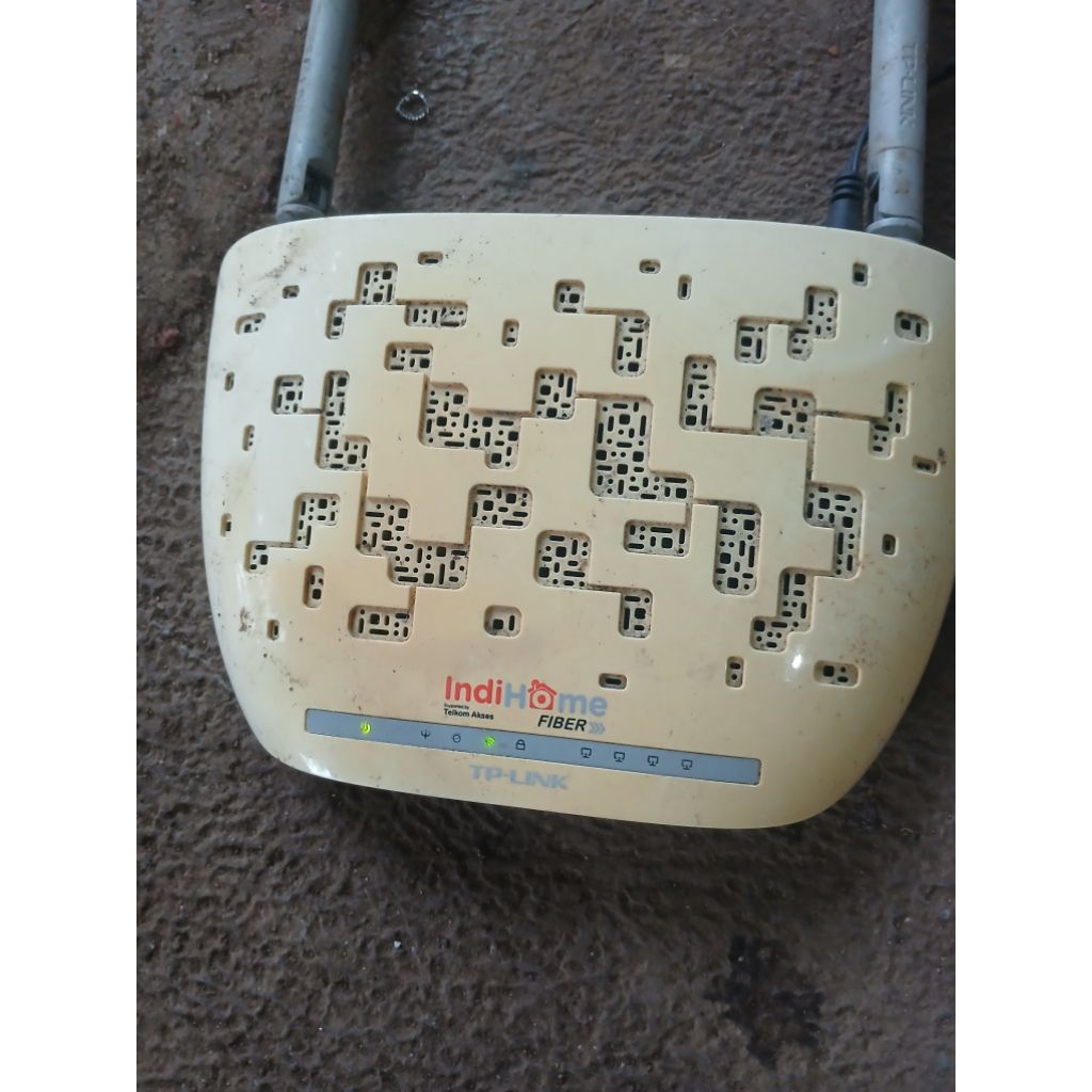 roter TP-LINK  TD-W8961N