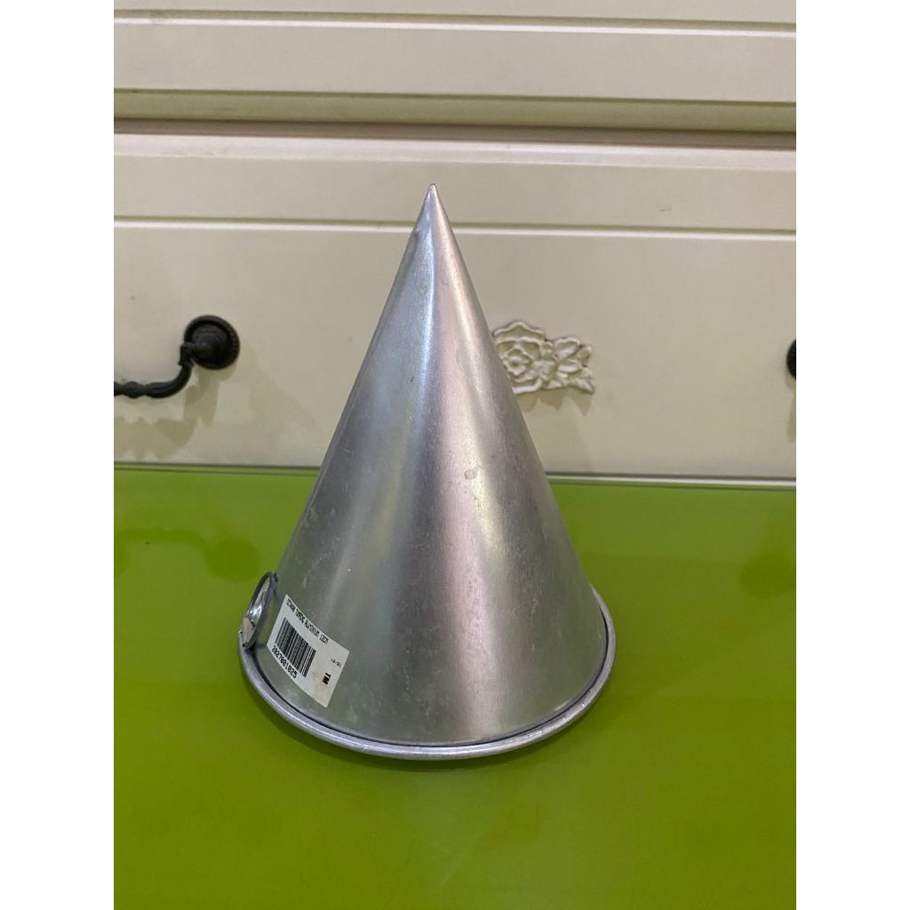 Cetakan kerucut cetakan tumpeng preloved