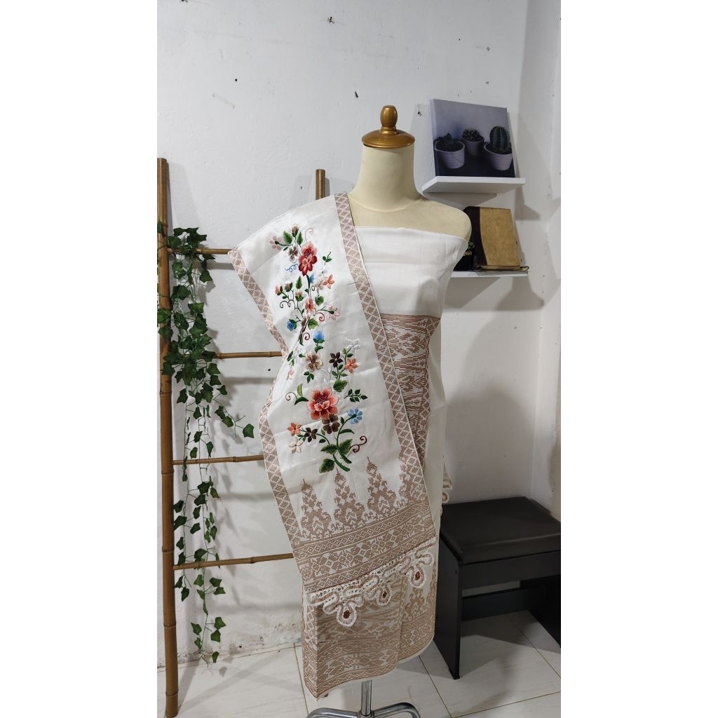 songket Silungkang BW cream tembaga selendang sulam songket Padang