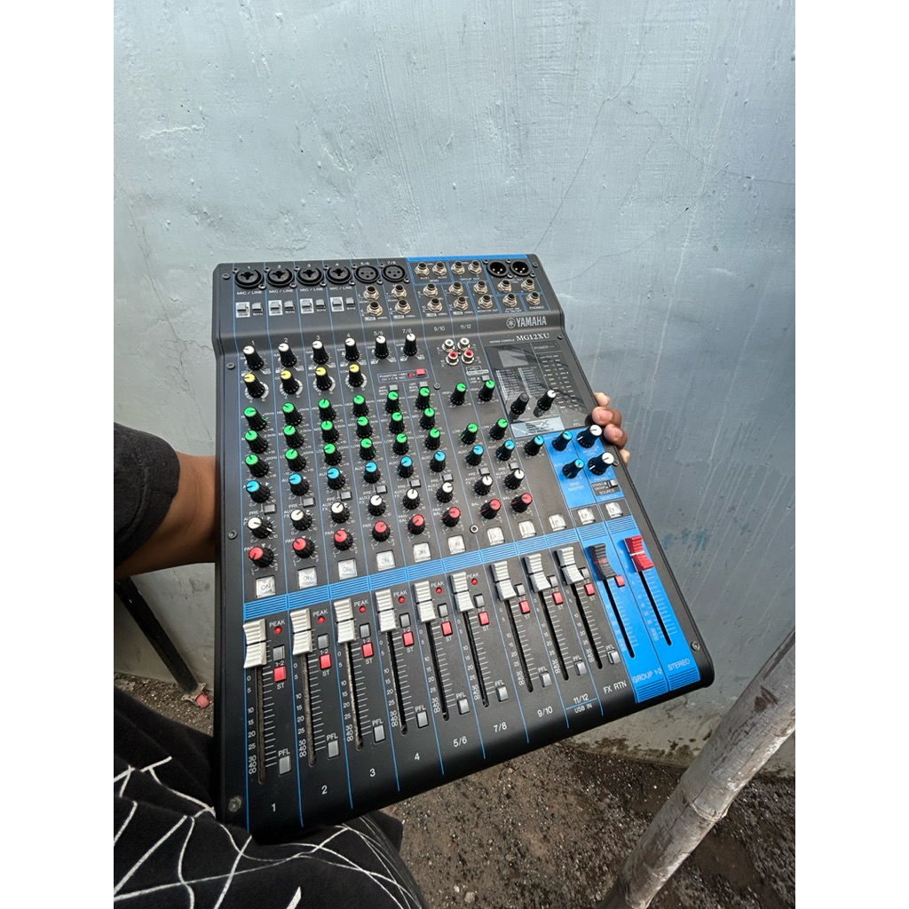 Yamaha Mixer MG12XU Original made in malaysia