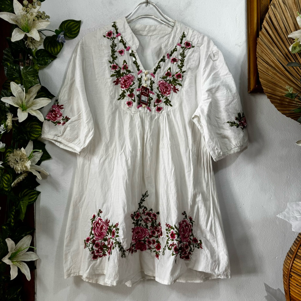 Blouse Katun Putih Bordir