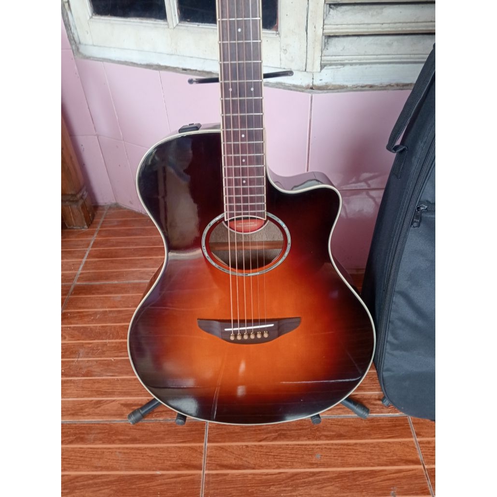 Gitar Yamaha Apx600 Original Bekas