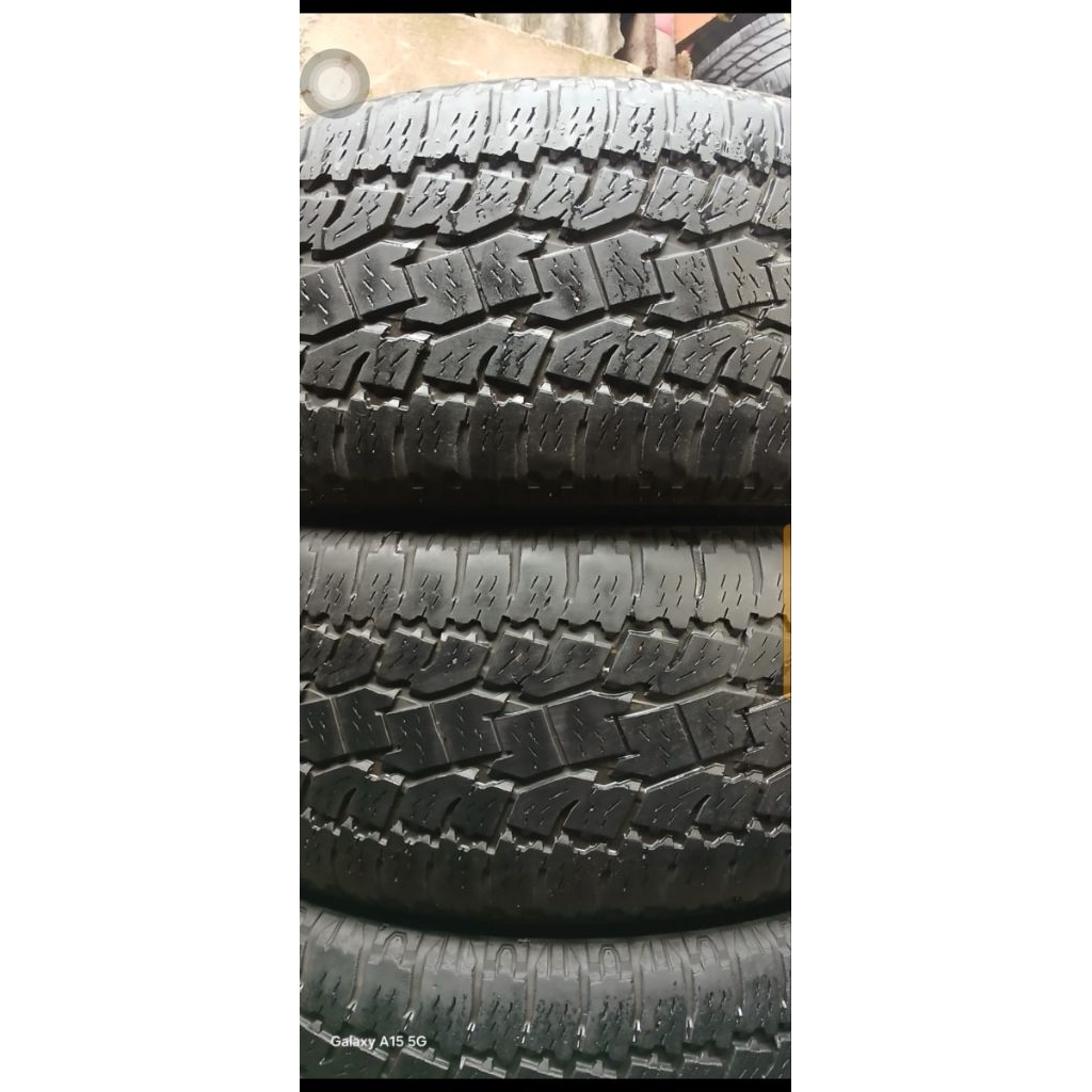 Ban mobil copotan merk TOYO type OPEN COUNTRY ukuran 275/55-20 tahun 2021