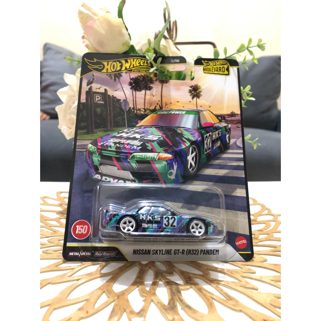 Nissan Skyline R32 Pandem HKS