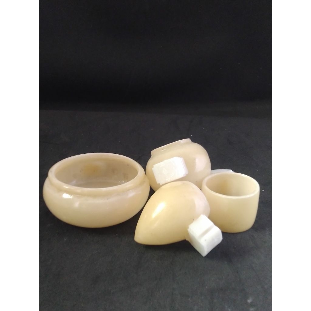 Tempat Pakan Burung Kecil | Cepuk Pleci Polos Lo