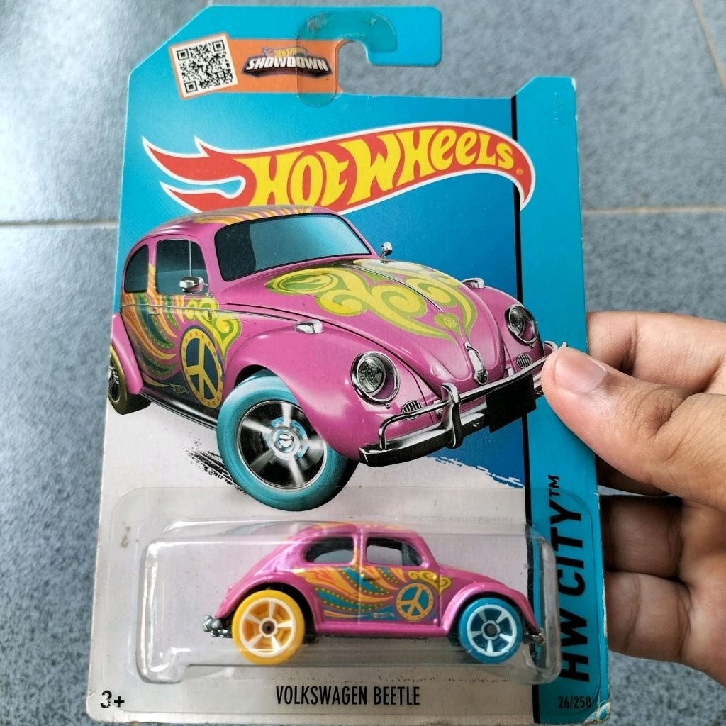 Hotwheels Volkswagen Beetle VW Treasure Hunt Reguler THR Pink/Magenta