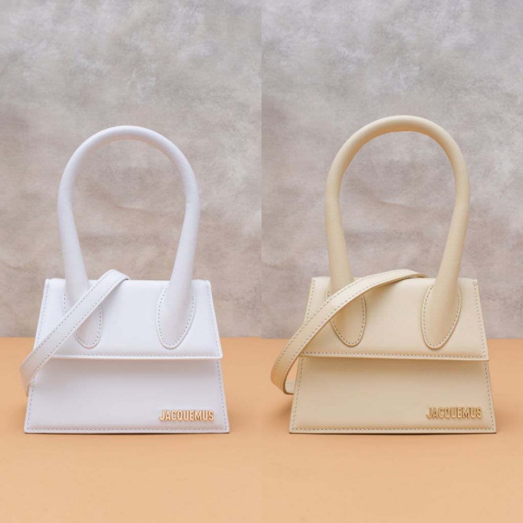 Jacquemus Le Chiquito Moyen Bag