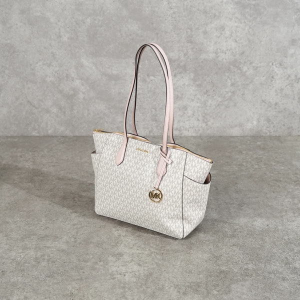 Tas MK MARILYN SIDE POCKET MONOGRAM WHITE PINK ZIP TOTE BAG 100% ORIGINAL