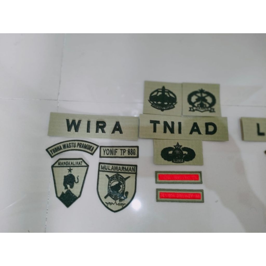 ATRIBUT/PAPAN NAMA TNI AD WARNA SAGE PERKERAS