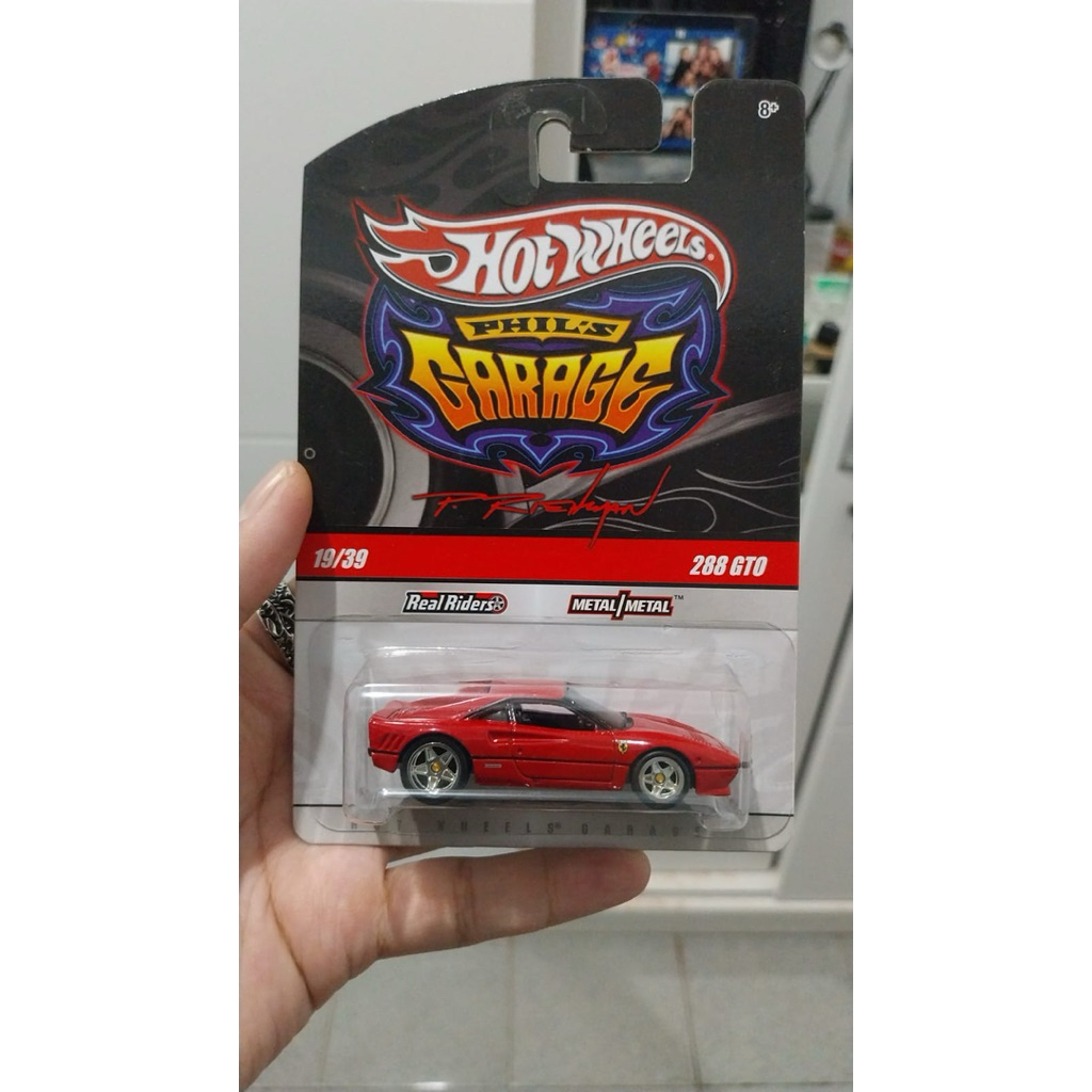 Hotwheels Phil's Garage Ferrari 288GTO Merah