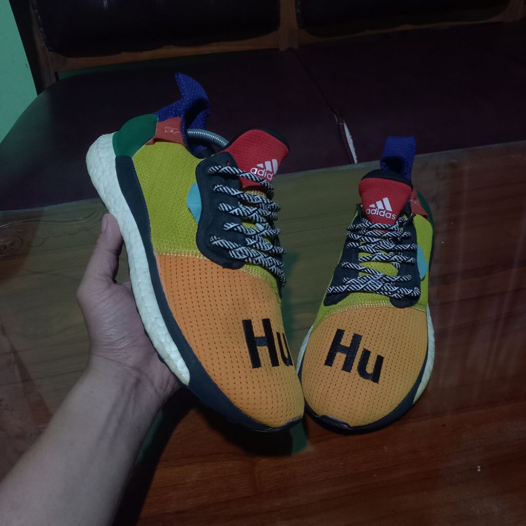 ADIDAS SOLAR GLIDE HU X PHARRELL WILLIAM SEPATU SPORT SNEAKERS SECOND BRANDED