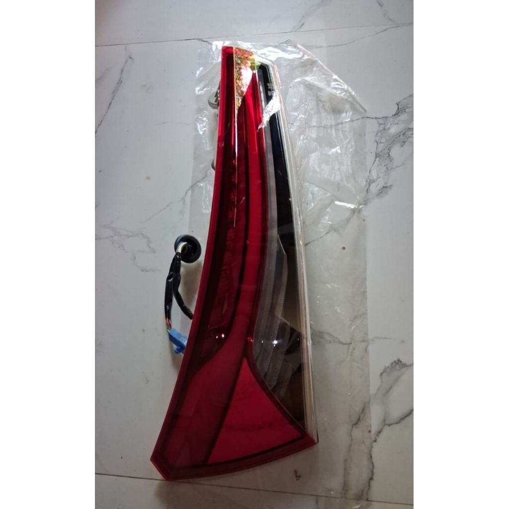 lampu stop,stop lamp Wuling almaz RS th 2021,2022, kiri