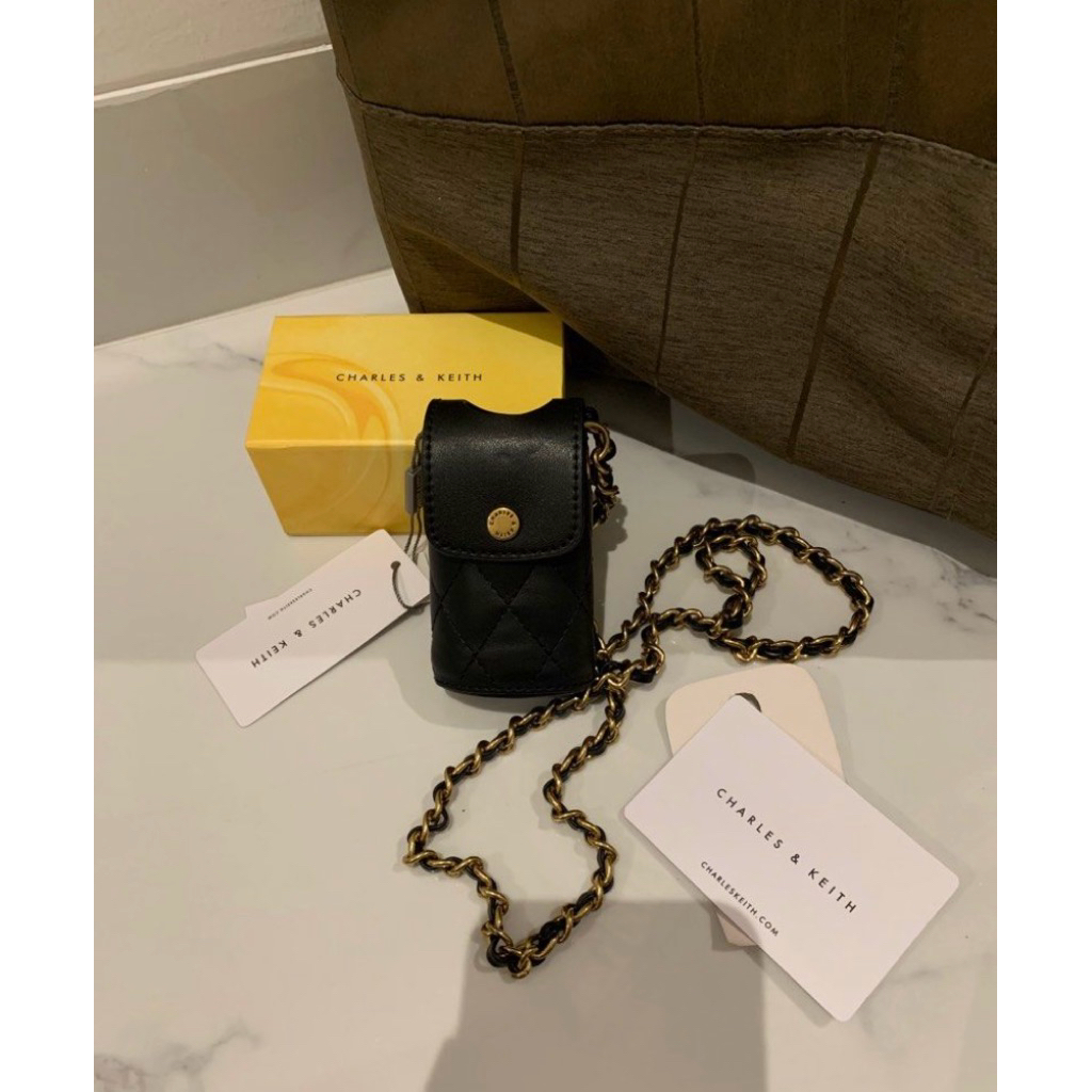 tas dompet kunci mobil charles n keith ori