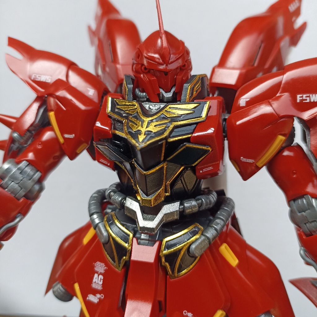 MG 1/100 Sinanju Hongli 2nd Repaint