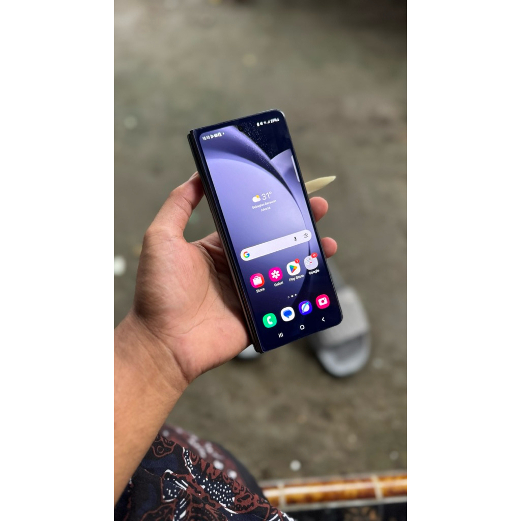 samsung fold 5 ram 16/1TB unit only