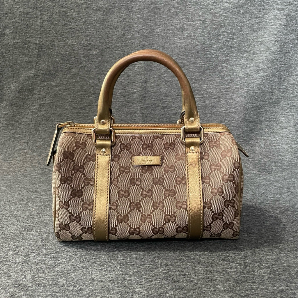 gucci boston monogram