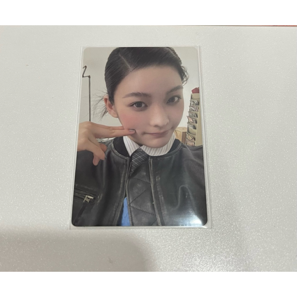 Photocard Iroha illit bomb official