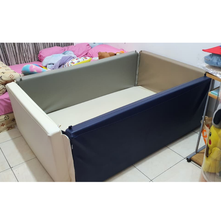 Little Hippo Bumper Bed Playmat - Midnight Blue L - SECOND