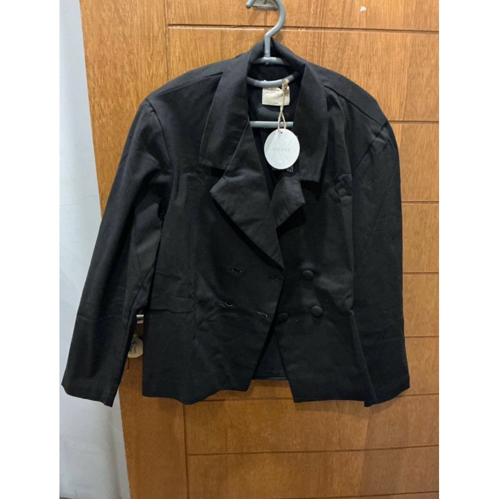 Novere Black Blazzer - Blazzer Hitam