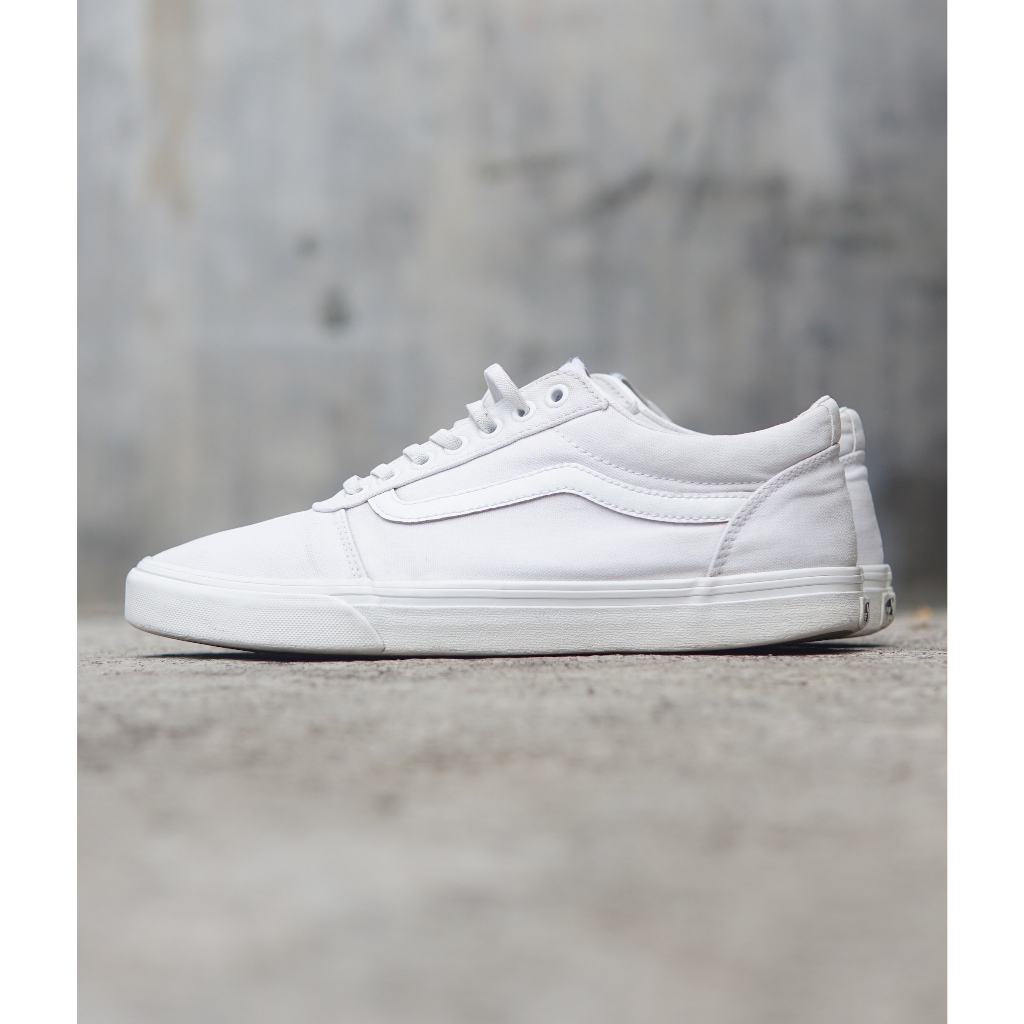 VANS Ward Full White Putih Size 43 sepatu wanita pria formal non - GR00004