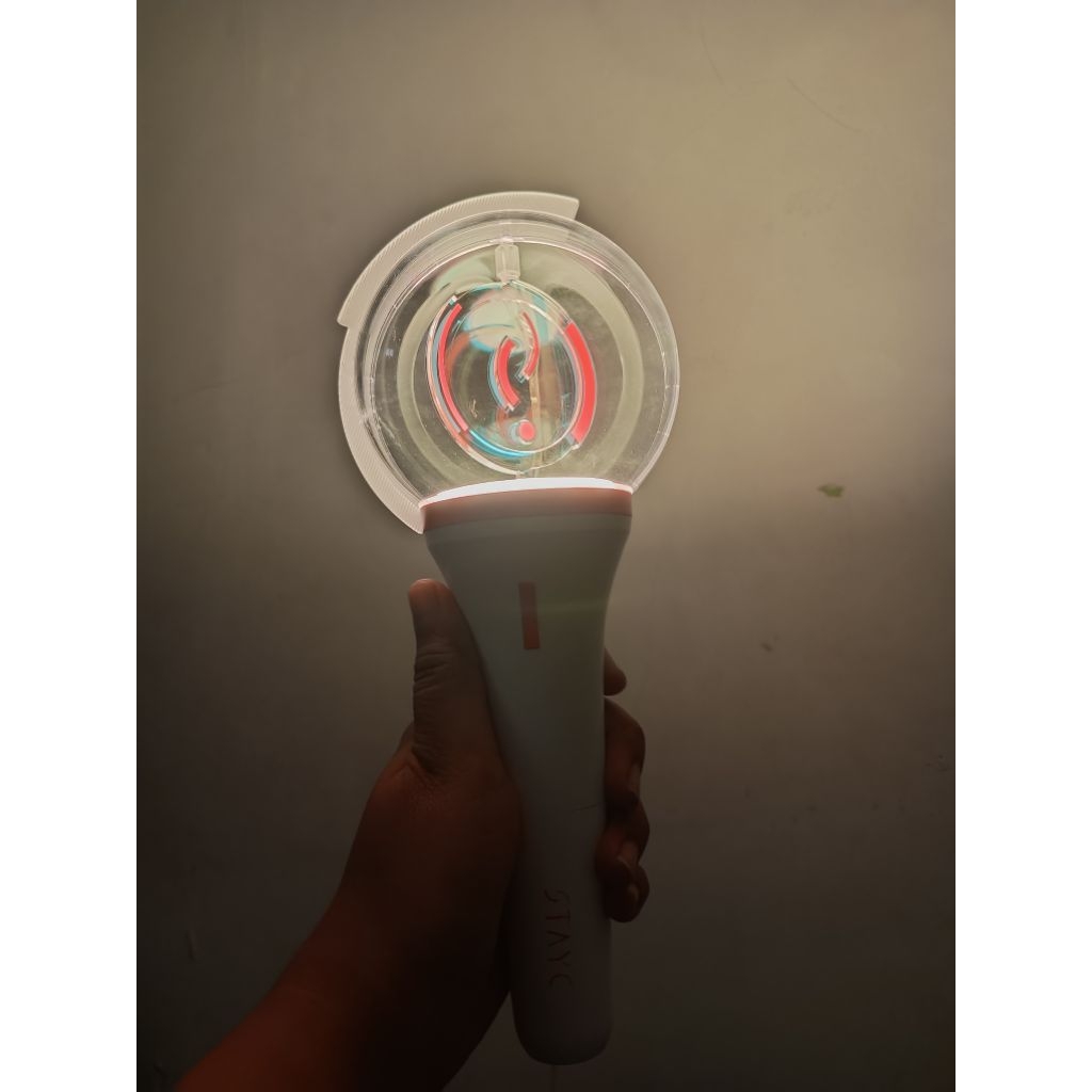 [PRELOVED] LIGHTSTICK STAYC