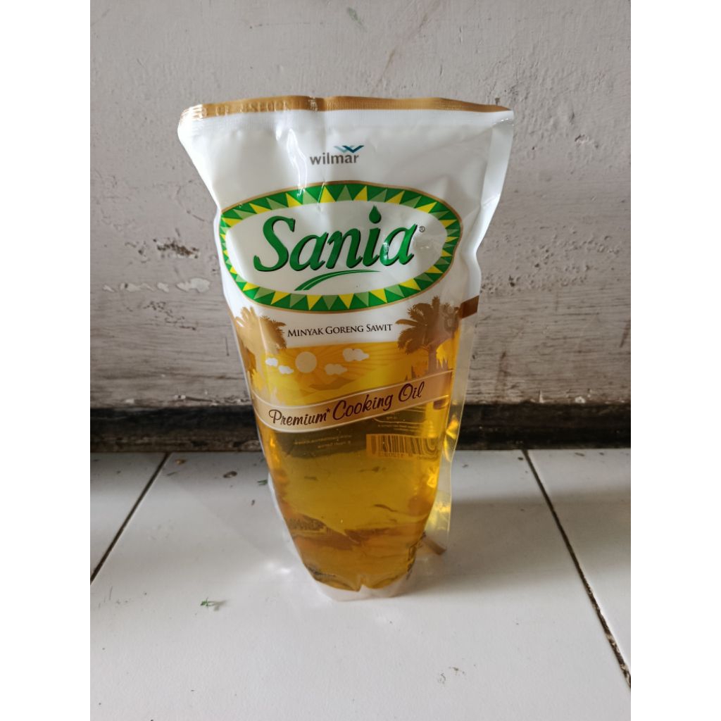 minyak goreng wilmar sania kemasan pouch 800ml