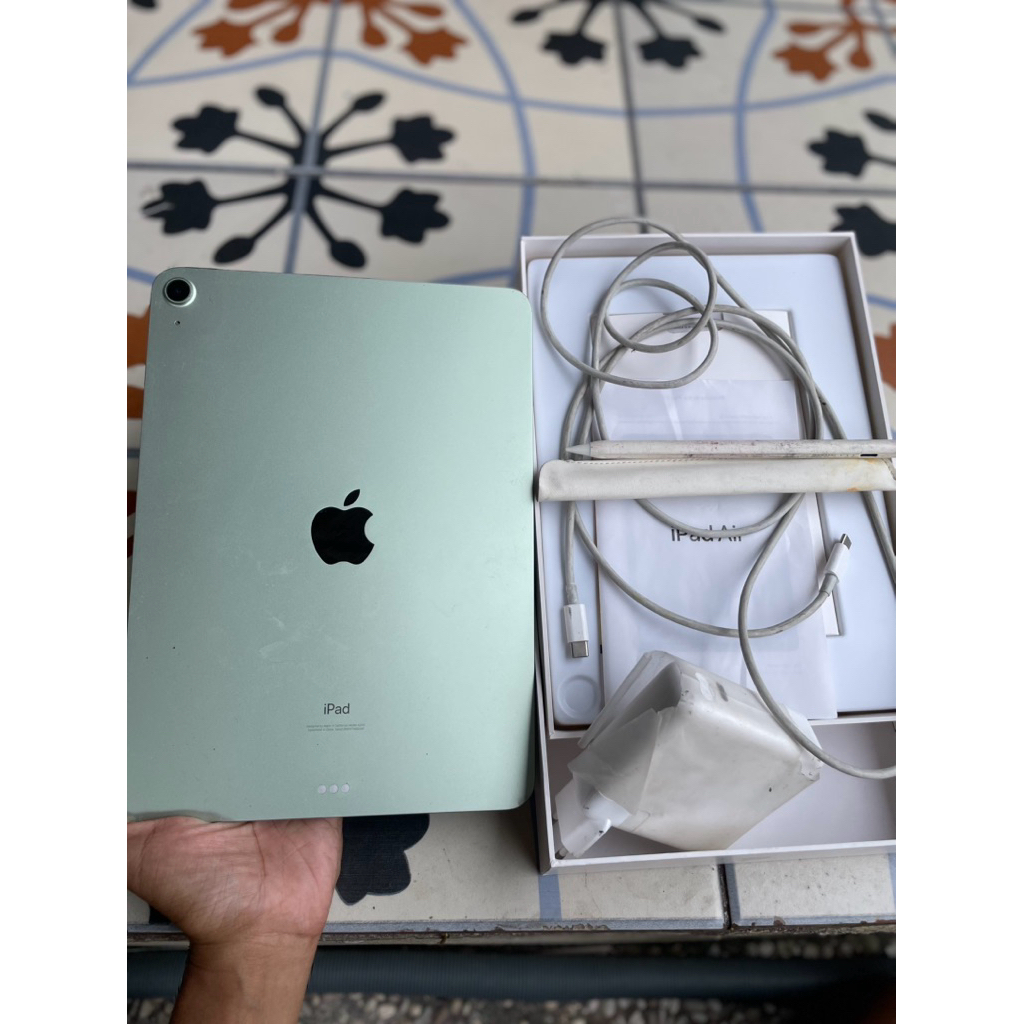 APPLE IPAD AIR 4 64gb second preloved bekas cewek