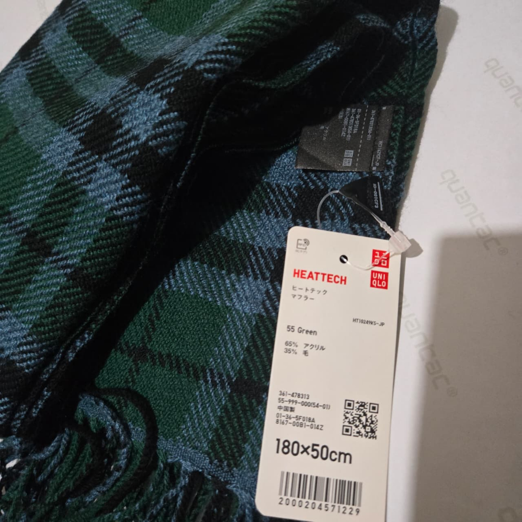 KAWS Syal Muffler Heattech UNIQLO JAPAN Original Handcarry Jepang Price Tag Lengkap
