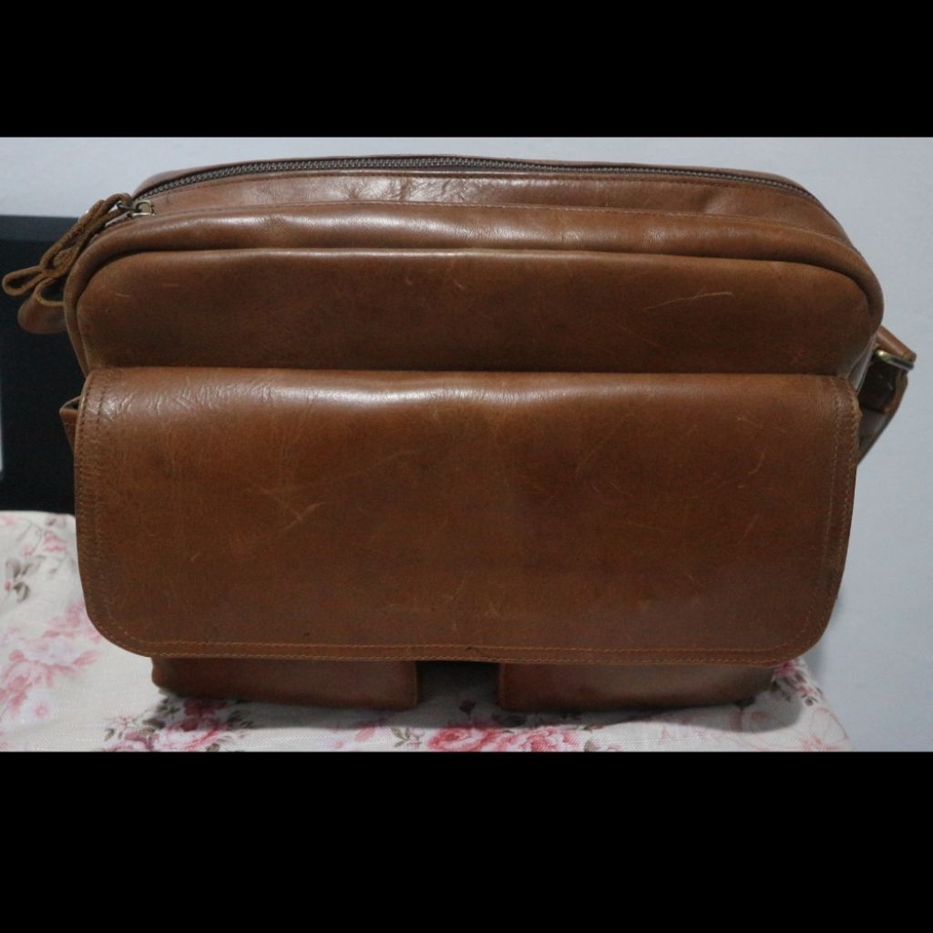 Tas Messenger / Selempang / Satchel Kulit asli CH Crazy Horse