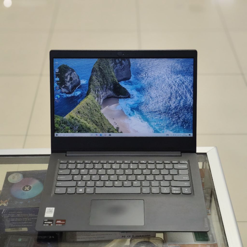 LENOVO V14 AMD RYZEN 5 4500 SERIES