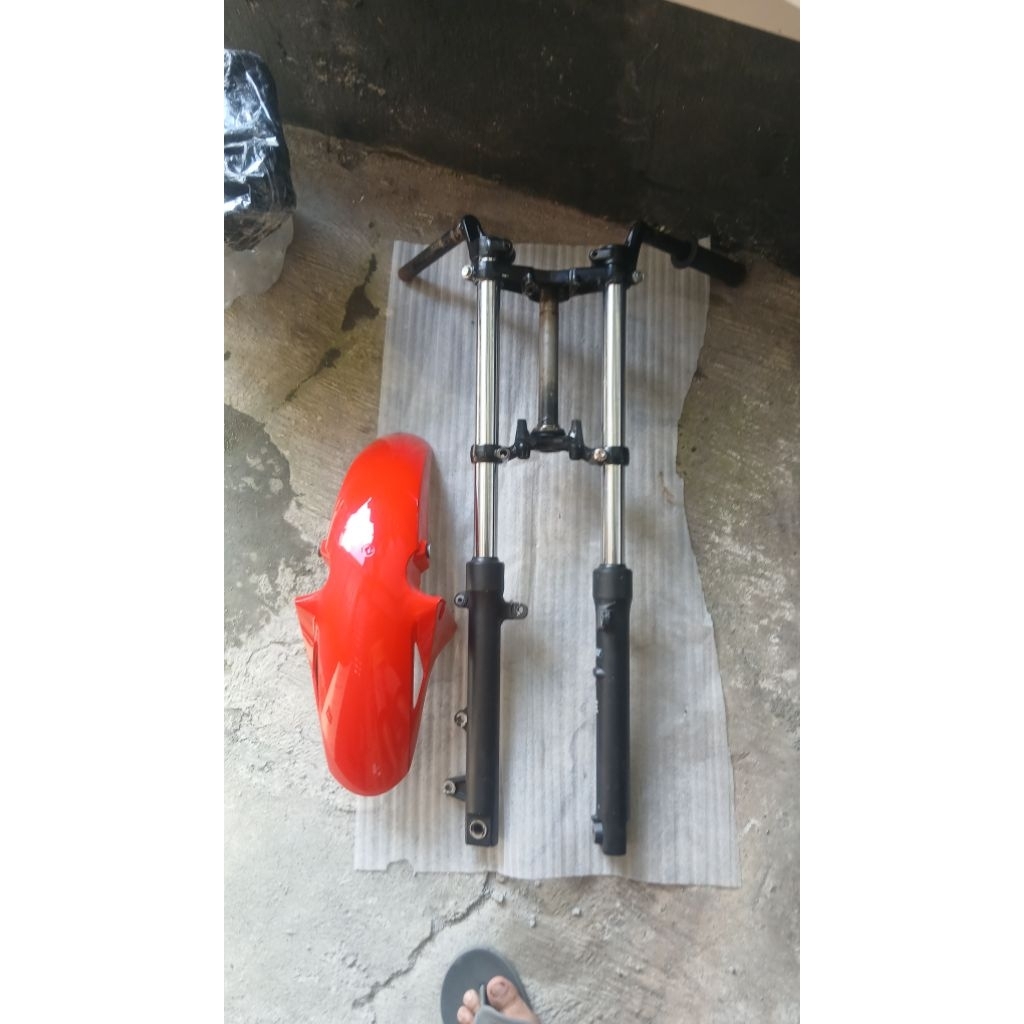 shock depan segitiga set sonic 125 as 31mm biar tampilan jd padet