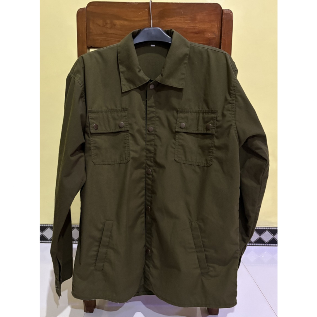 Kemeja Semi Parka Trucker - Army Green, L to XL - Preloved